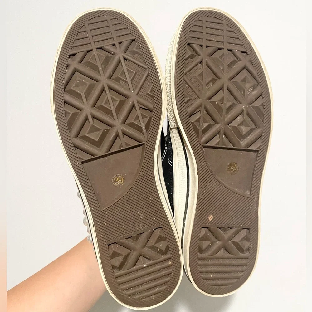 NAN-Ku Free People‎ Crush High Top Sneakers Pearl Embellished Black 39